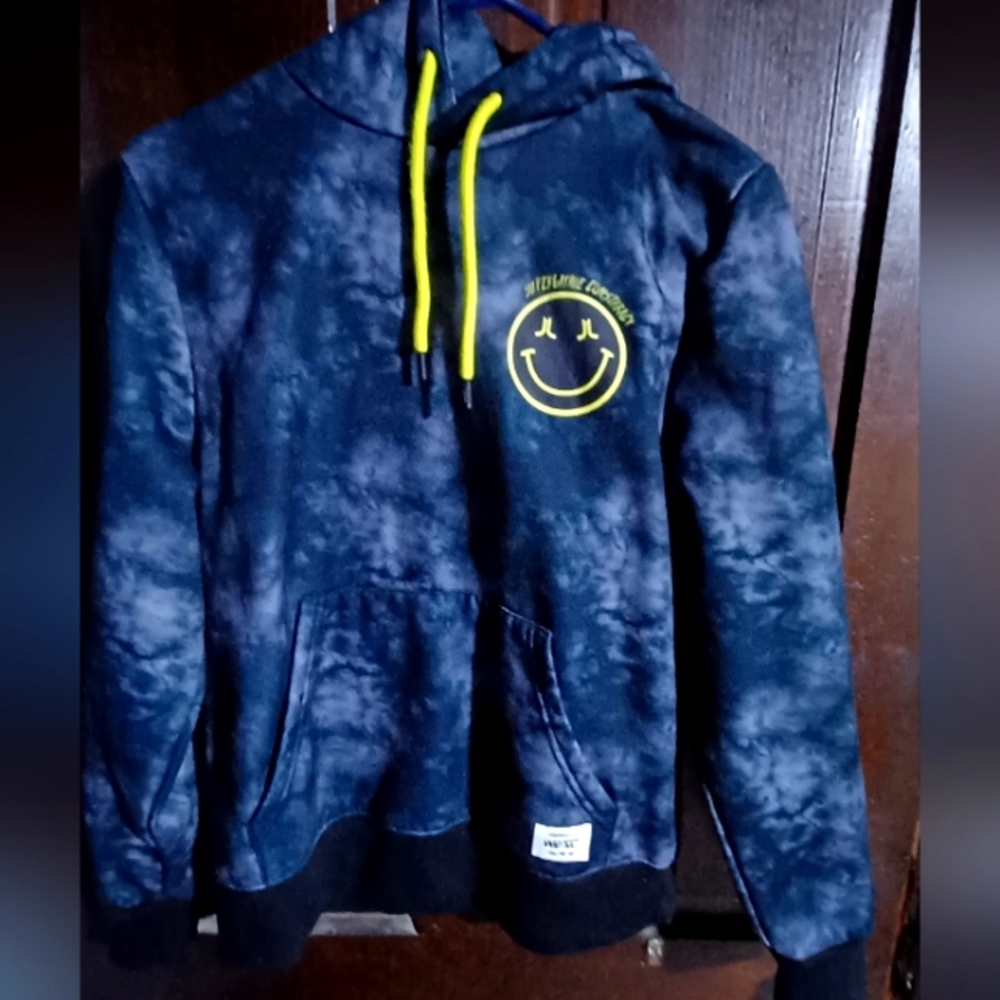 (NWOT)HOODIE